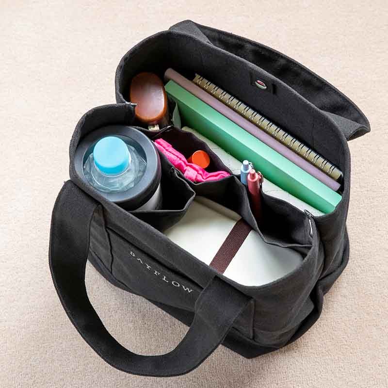 BAYFLOW ��Ǽ5�ݥ��å� LOGO TOTE BAG BOOK BLACK/GRAY