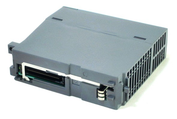 三菱電機シーケンサ QX81 楽天市場】三菱電機 QX81 DC入力ユニットト 入力32点 マイナス