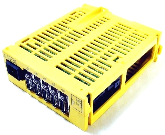 FANUC A02B-0303-C205 DETECTOR INTERFACE 4AXIS SDU1 | Servo motor