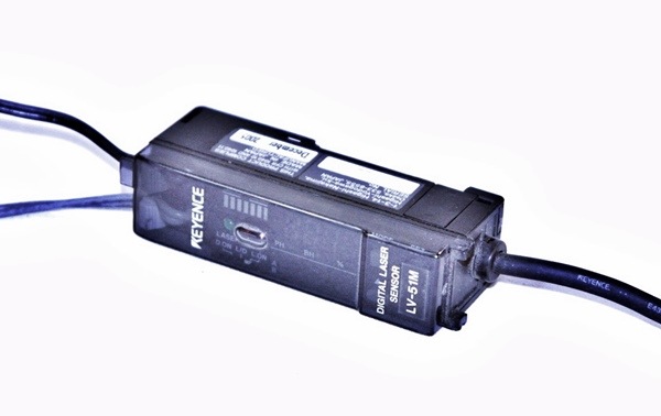 KEYENCE LV-51M/LV-H100 Laser sensor amplifier / head | Sensor