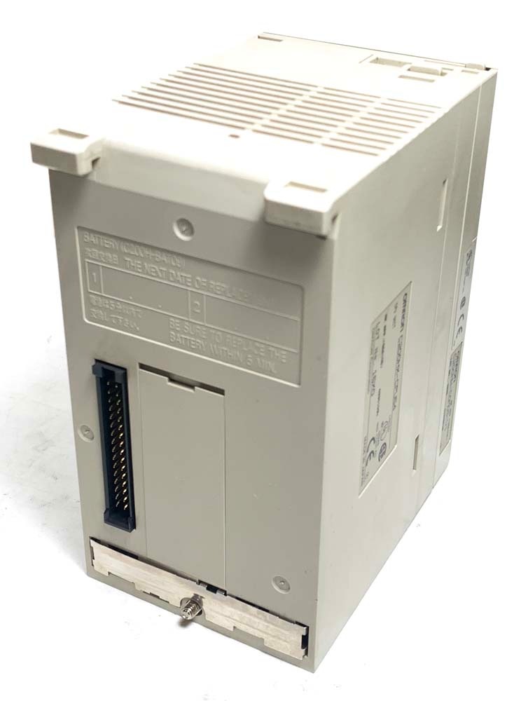 OMRON C200HX-CPU64 /C200HW-COM05-V1 Programmable controller (for