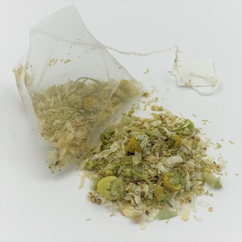 【カモミールチャーム】　ほっとお守りのような…　頼りにしたいハーブーティー