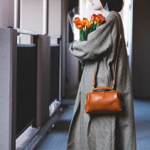 口枠ショルダーバッグ