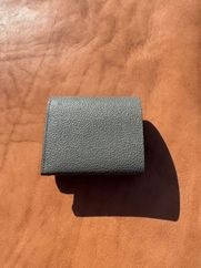 Hold Wallet Small