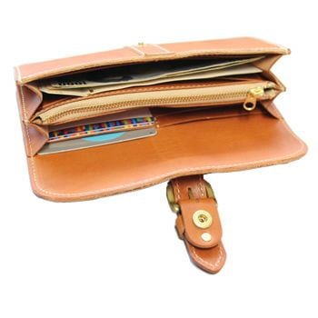 ベルテッド長財布