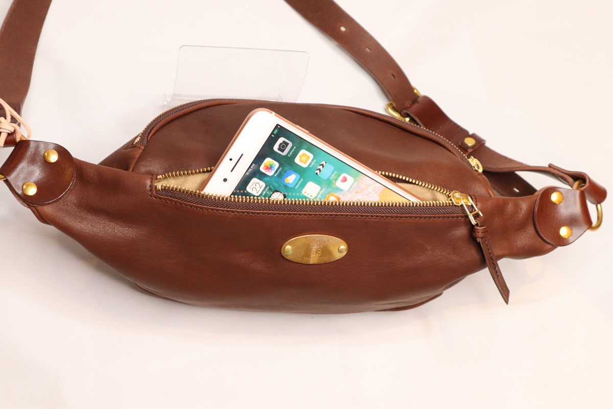 rubono leather -fanny pack