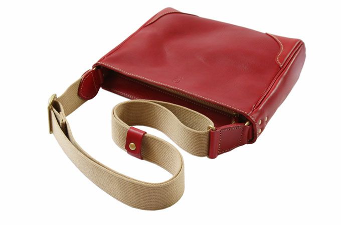 ANTENNA初回限定BOX　ショルダーバッグ The White Lounge in CINEMA 」Blu-ray/DVD 初回限定BOXに付属