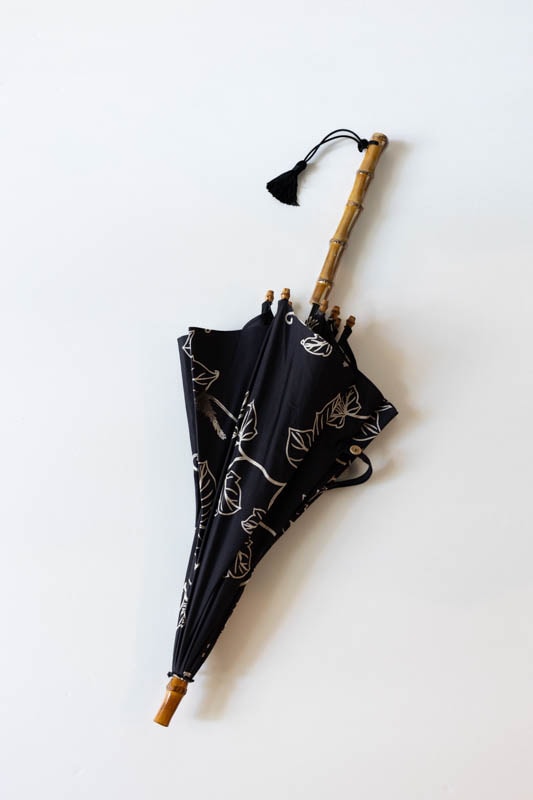 ツタエノヒガサ | きつねのたすき -葛 M・K 黒- 通販 -t.m.p.