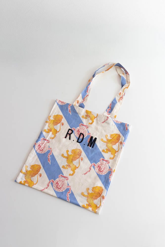 オールドマンズテーラー R&D.M.Co- ロイヤル ライオン R&D.M.Co- (OLDMAN'S TAILOR) | C/L ROYAL LION TOTE BAG 公式通販