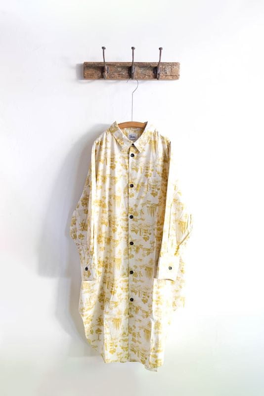 Yarmo ヤーモ | Dungaree Ruffle Shirts Col : Black 公式通販