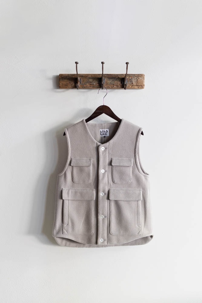 LOLO LIKE | 2重仕立て ニードルベスト Col : グレー 公式通販