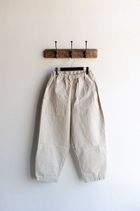 LOLO LIKE | 綿麻ツイル ペグトップ イージーパンツ Col : アイボリー