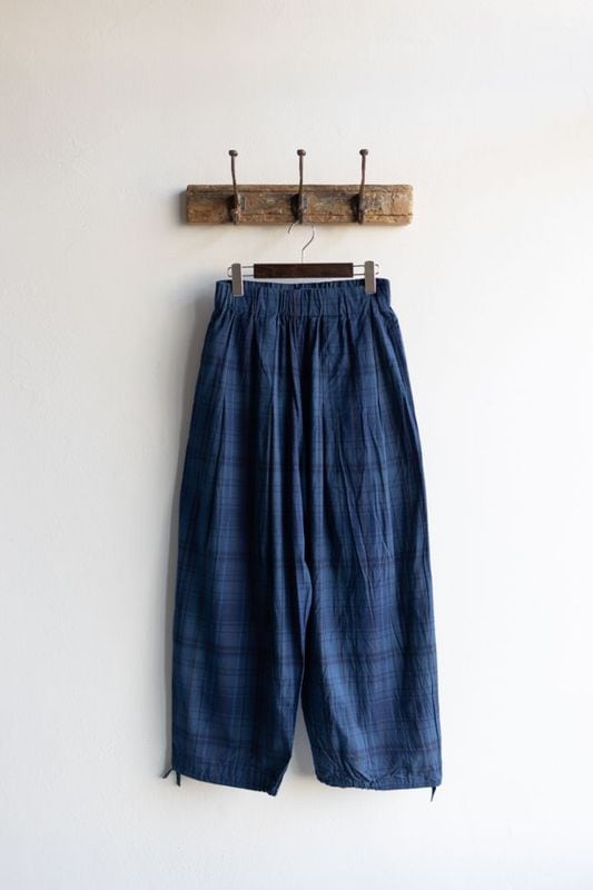 Yarmo ヤーモ | Wide Tuck Easy PT_Indigo Madras Col : Check