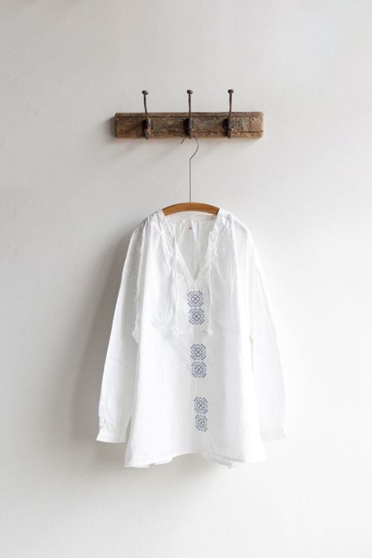 OUTIL ウティ | CHEMISIER ORIEUX Col : WHITE/INDIGO EMBROIDERY