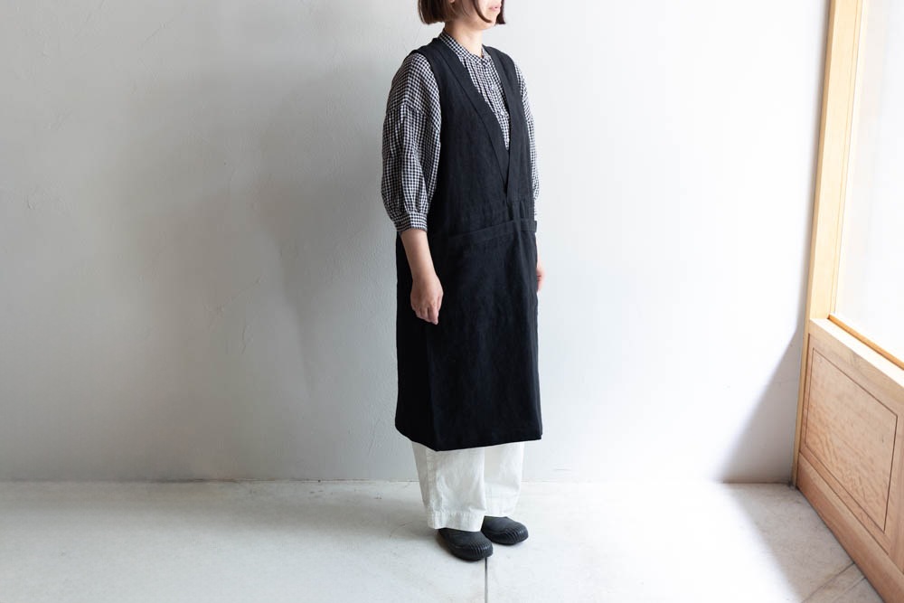 ARTEA (ARTE POVERA) | リネンシーツ エプロン Col : ブラック 公式