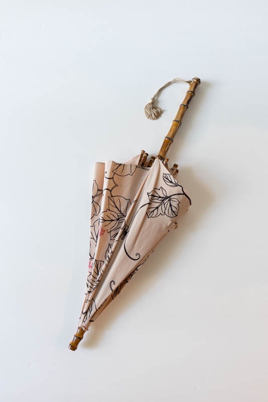 ツタエノヒガサ | きつねのたすき -葛 M・K 生成り- 公式通販 - t.m.p.