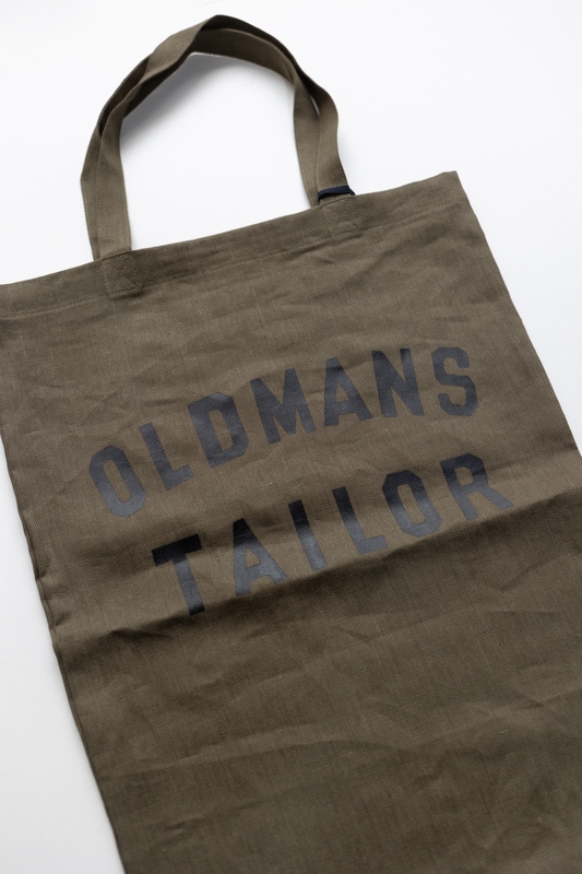 OLDMAN'S TAILOR オールドマンズテーラー | OMT PRINT TOTE BAG 公式