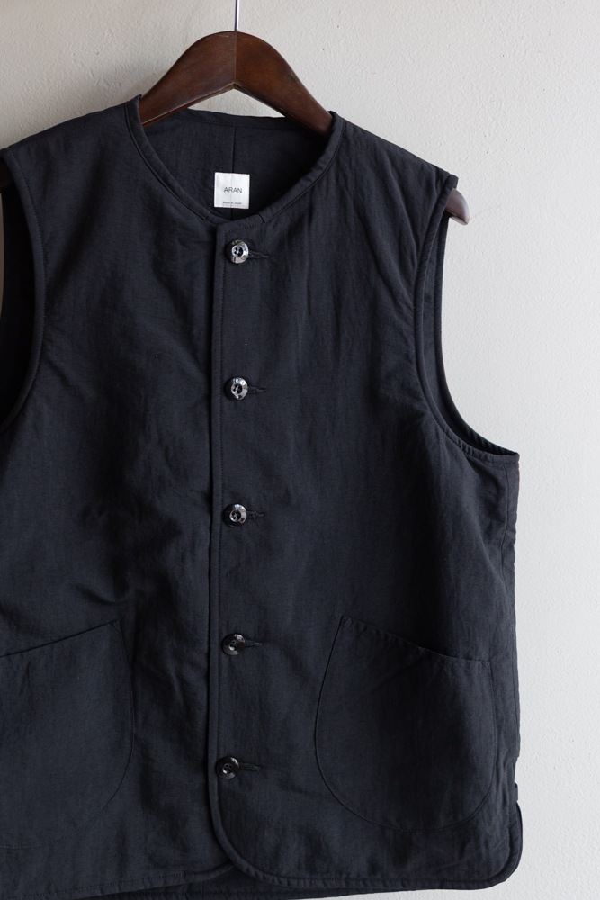 ARAN アラン | VEST Col : BLACK 公式通販 - t.m.p. coop web shop -