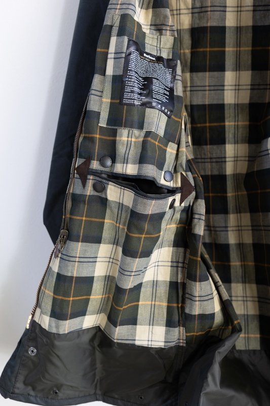 BARBOUR バブアー | BORDER WAX JACKET Col : SAGE 公式通販 - t.m.p.