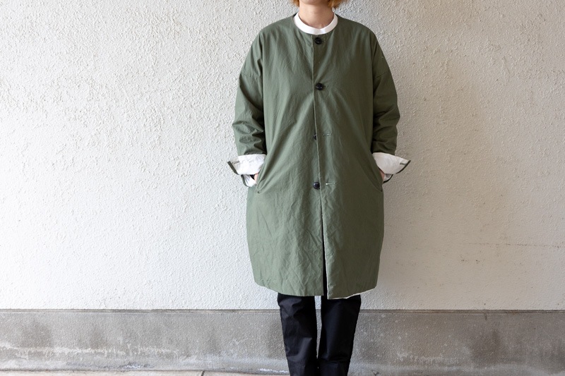ironari イロナリ | ノーカラーサクラコート Col : オリーブ 公式通販