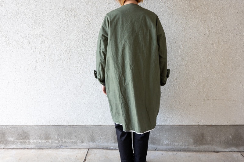 ironari イロナリ | ノーカラーサクラコート Col : オリーブ 公式通販