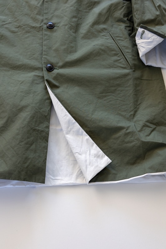 ironari イロナリ | ノーカラーサクラコート Col : オリーブ 公式通販