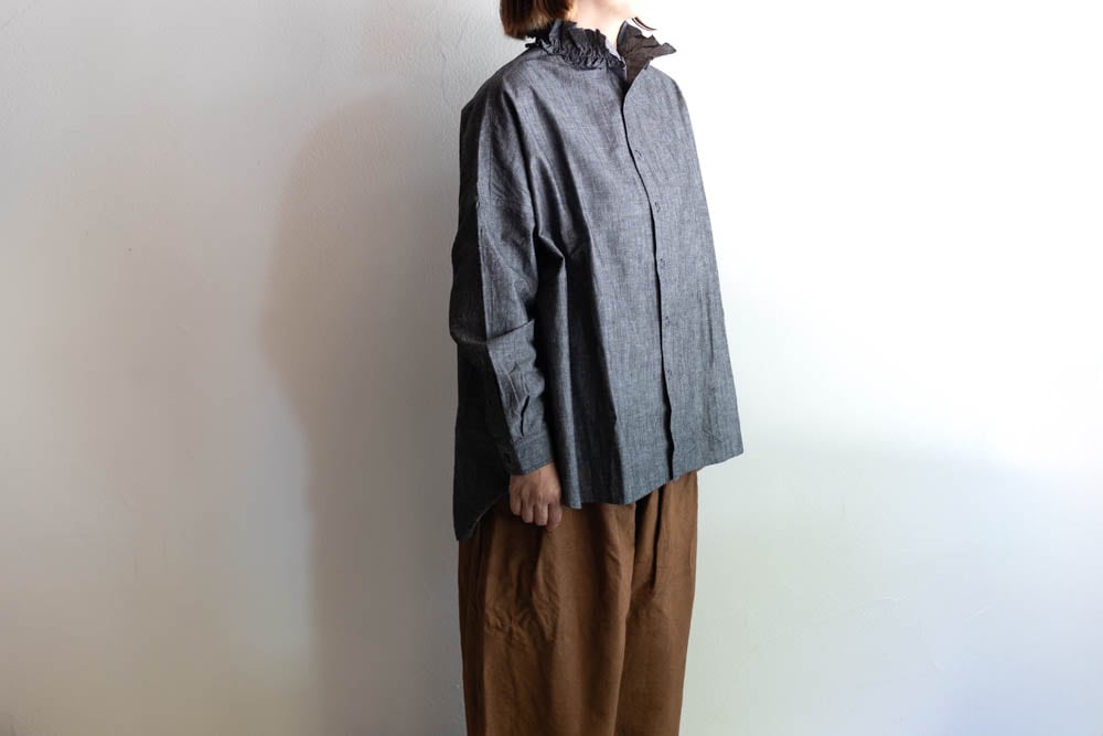 Yarmo ヤーモ | Dungaree Ruffle Shirts Col : Black 公式通販