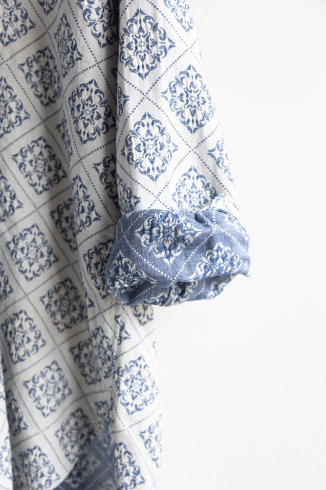 OUTILウティCHAMISIER CORSIER OUTIL ウティ | CHEMISIER CORSIER Col : ECRU/INDIGO 公式通販