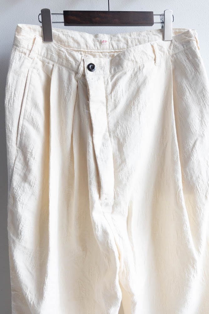 【希少】outil ウティ pantalon cuers アシンメトリー 製品染 OUTIL ウティ | PANTALON CUERS Col : INDIGO 通販 -t.m.p. coop