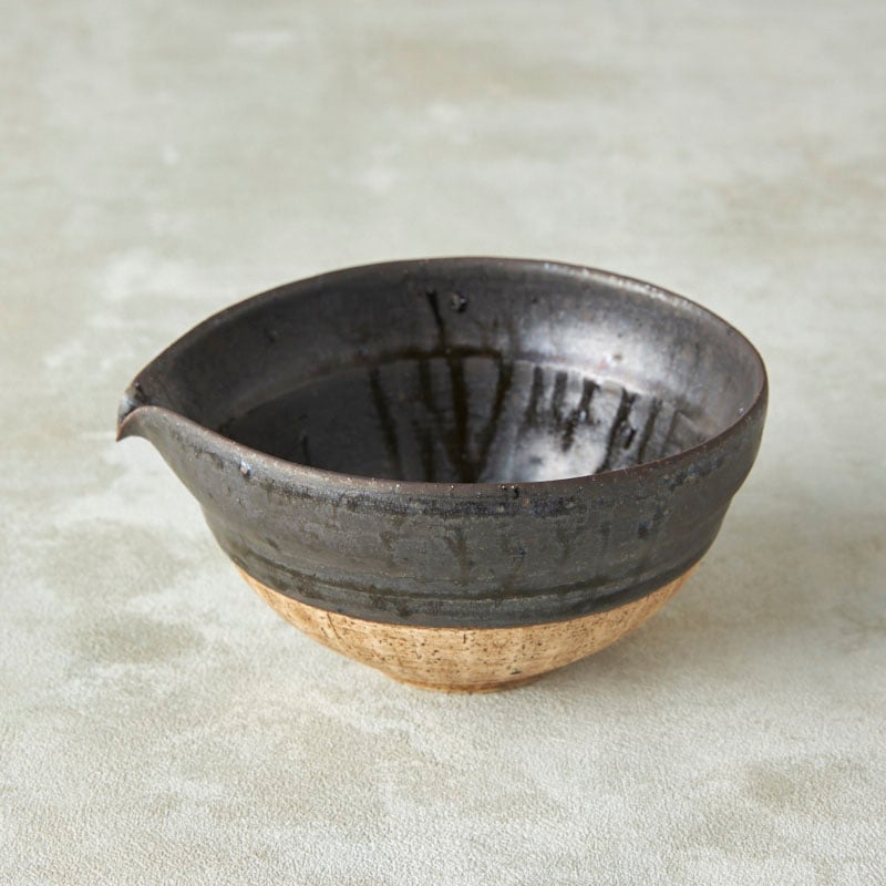 砥部焼 陶房Kibi】錆墨 片口 | タイプ別,鉢・ボウル,片口鉢