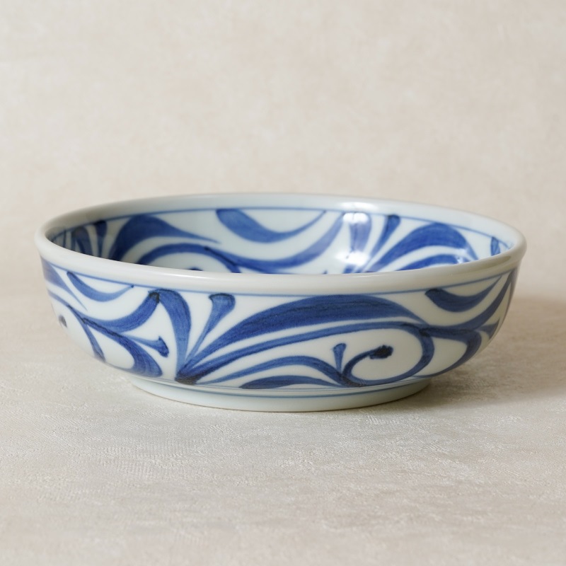 砥部焼 梅山窯】6寸平鉢 内外唐草 | 窯元別,梅山窯 | 砥部焼通販【とべ