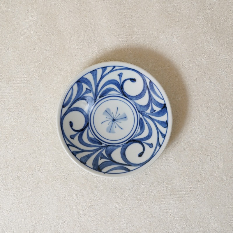 砥部焼 梅山窯】5寸丸皿 唐草 | 窯元別,梅山窯 | 砥部焼通販【とべまち