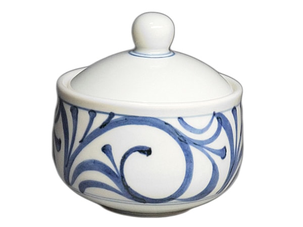 砥部焼・梅山窯・蓋付き鉢・唐草文【和食器通販e-tobeyaki.com】