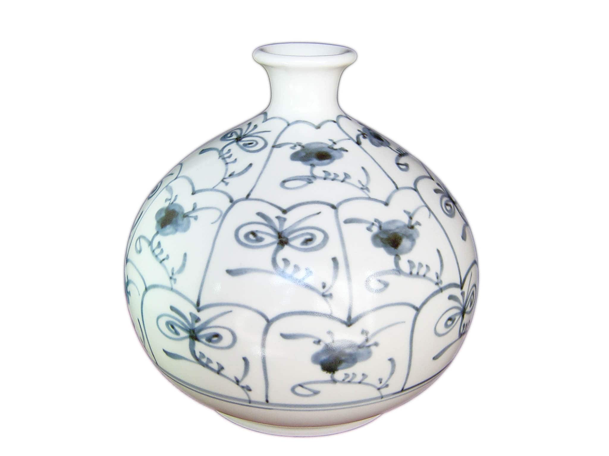 砥部焼・梅山窯・細口花瓶（なずな）【和食器通販e-tobeyaki.com】