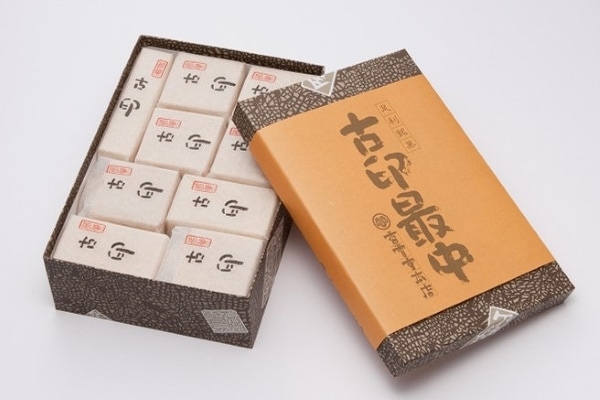 香雲堂本店 古印最中 18個入 【配送可能期間：10月～6月下旬】 | とち