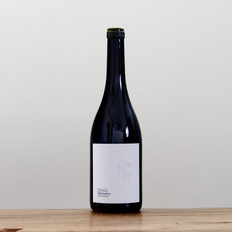 パーネ・ヴィーノ ストーム・ヴェンティ・ヴェンティ・2020赤