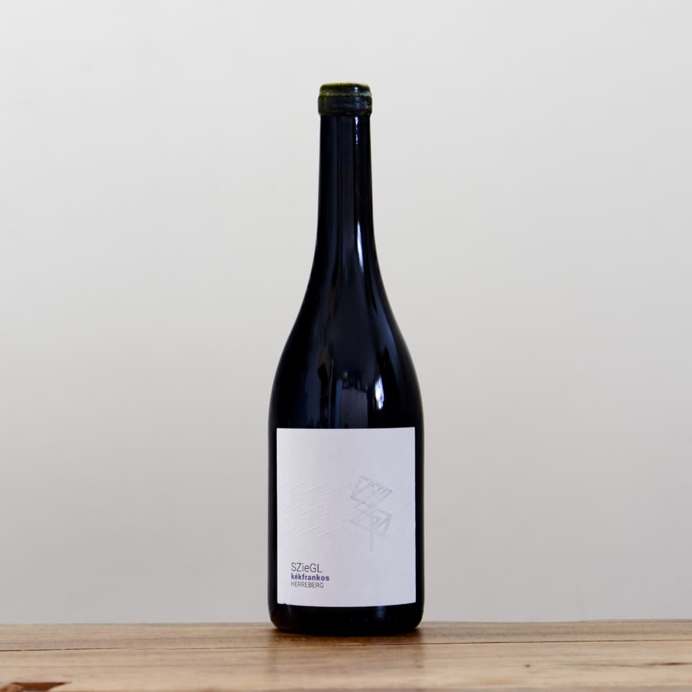 シーグル・ピンツェ ケックフランコシュ カルボニックNV赤