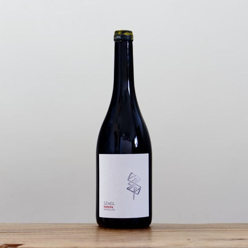 シーグル・ピンツェ ケックフランコシュ カルボニックNV赤