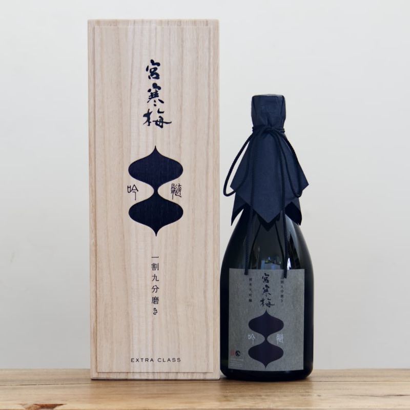 箱入りの日本酒（贈りものに）