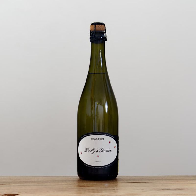 セイル・ザ・シップ・ヴィンヤード ケシキ2022赤