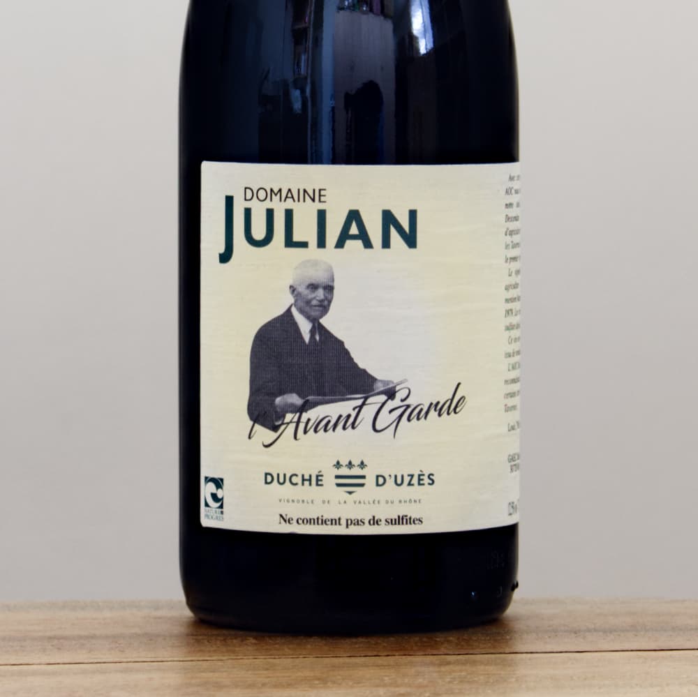 ルイ・ジュリアン ラヴォン・ギャルド2024赤