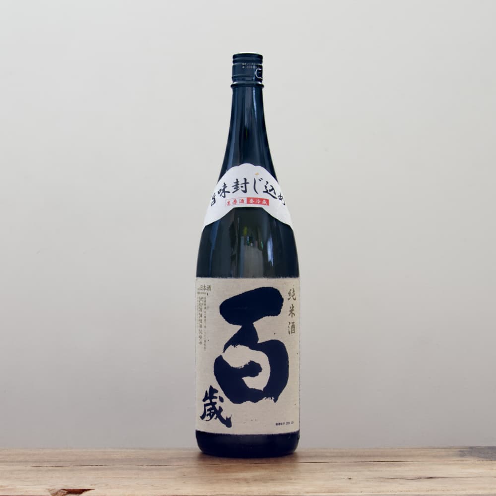台湾前総理蒋介石先生100歳記念酒、美しい青白陶器製焼酎ボトル。 百歳 特別純米 旨味封じ込め 生原酒 1,800ml