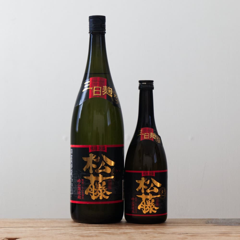 ☆沖縄応援☆泡盛30度「数量限定特価 黒」1800mlX6本（1本1685円） 琉球泡盛 黒の松藤 30度 1,800ml