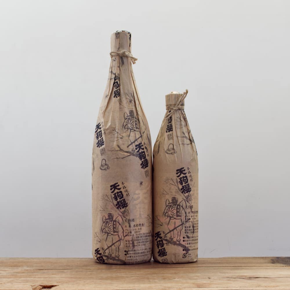 天狗櫻 25度 900ml｜ 全国銘酒と自然派ワインとどろき酒店