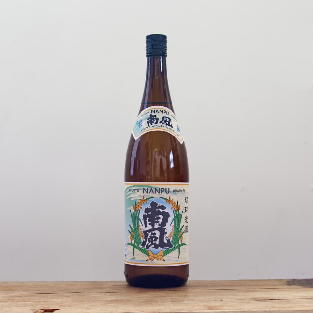 25年以上の古酒　泡波 日本最南端の泡盛1,800ml 一升　泡盛　波照間島 25年以上の古酒 泡波 日本最南端の泡盛1,800ml 一