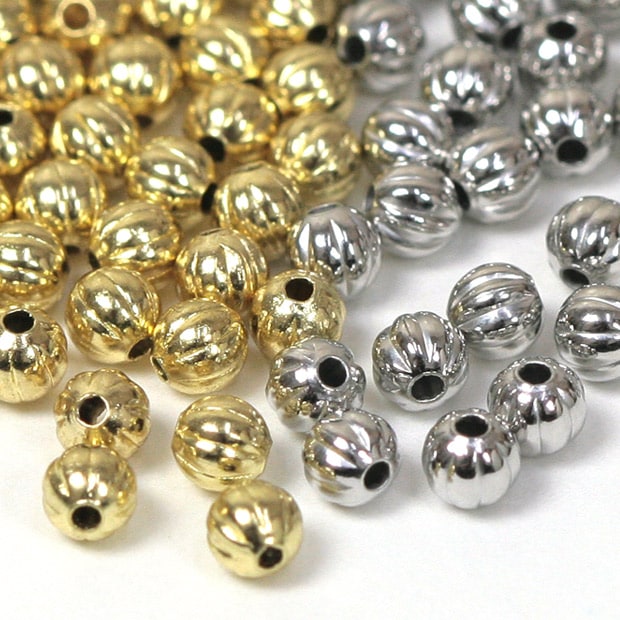 ビーズ　メタルビーズ　3mm ゴールド・シルバー