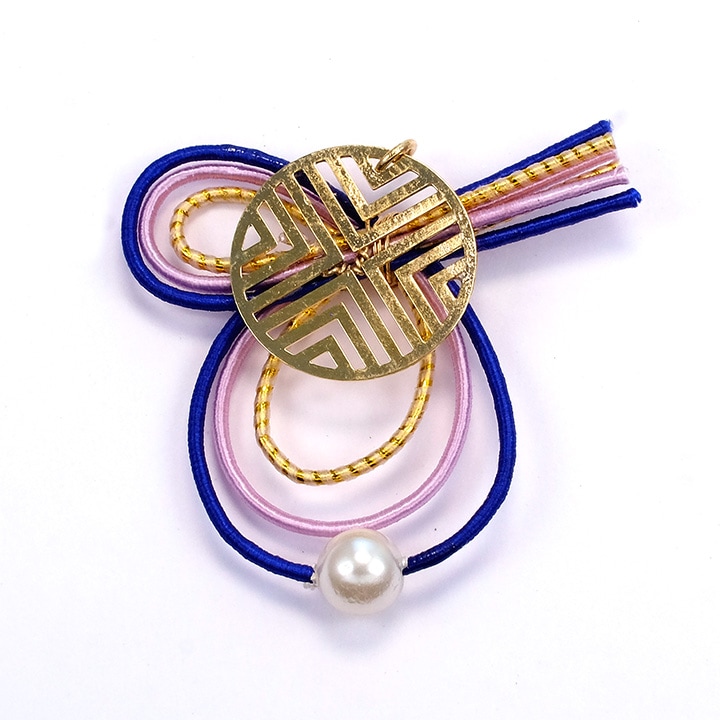 【お買い得品】2輪水引×和柄メタルプレート ゴールドカン・パール付1ヶ