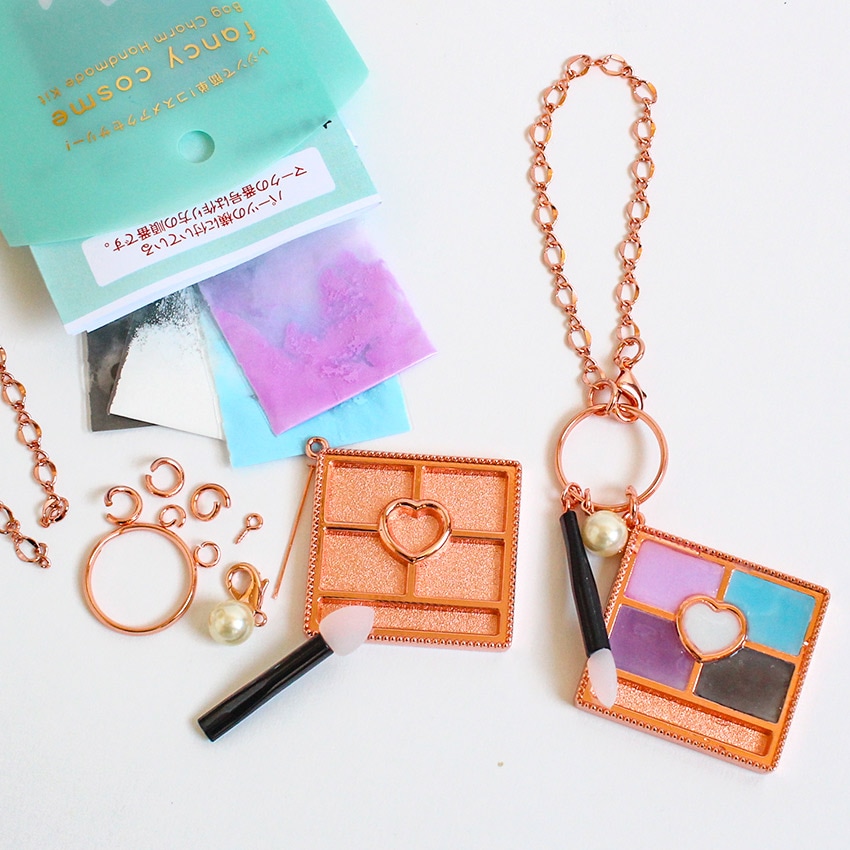 fancy cosme バッグチャームキット アイシャドウ