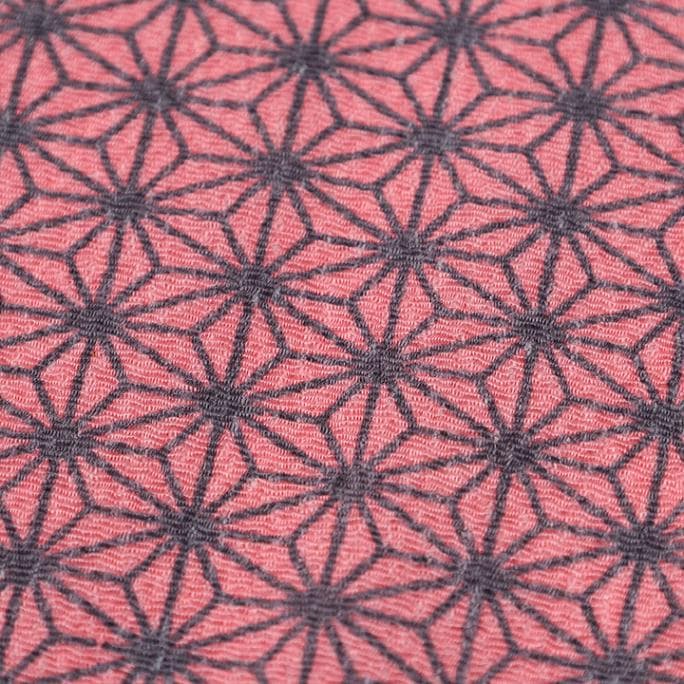 【お買い得品】カットクロス 麻の葉模様 ちりめん友仙 幅70×48cm ピンク