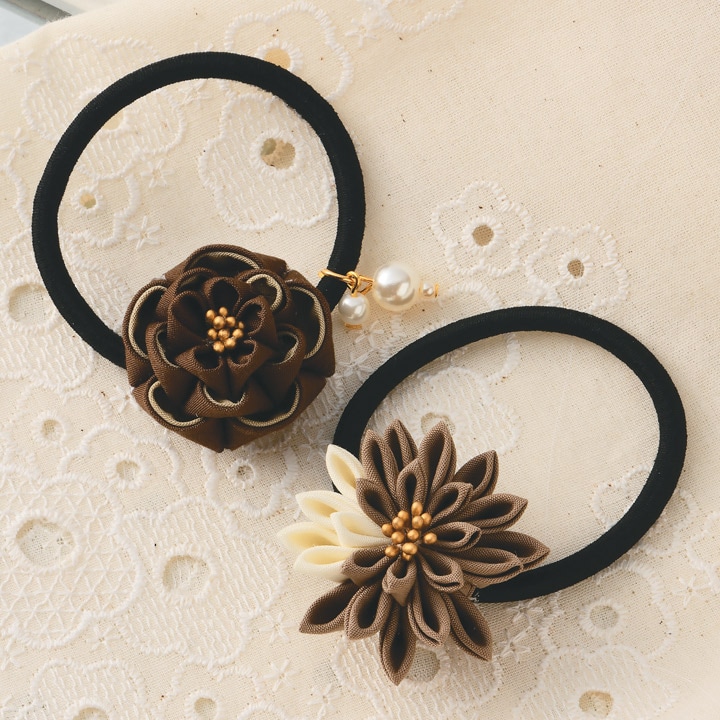 コットン生地で作る 普段づかいのつまみ細工 ヘアゴムセット カフェオレ LH-444